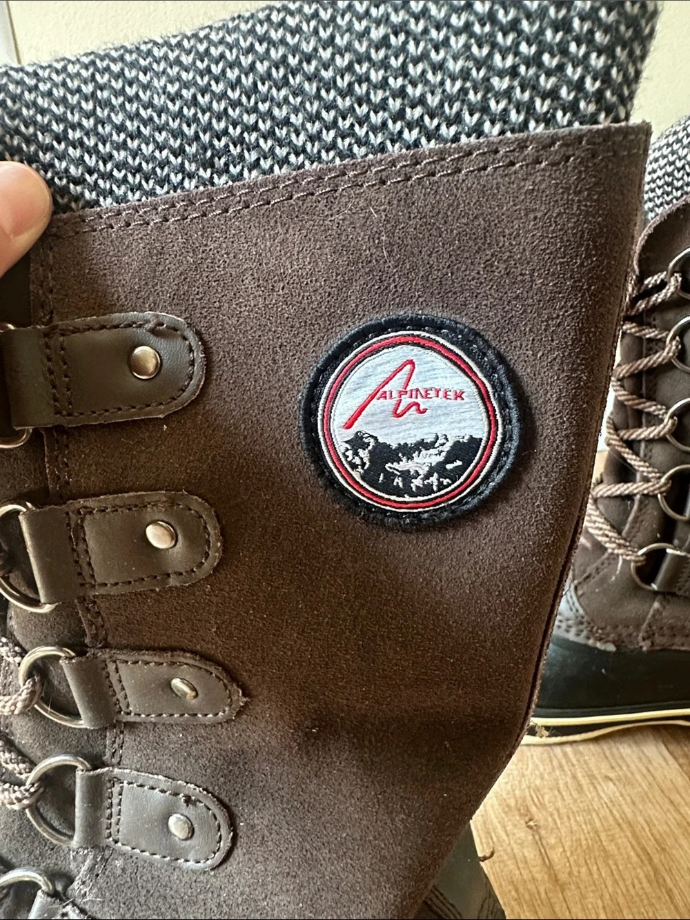 Women's Brown Winter Duck Boots - Insulated Lace-Up